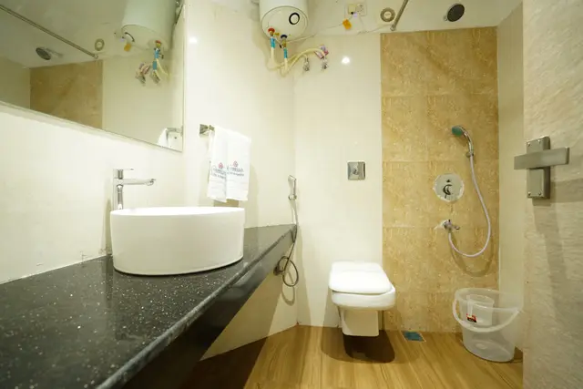 Executive Ground Floor bathroom