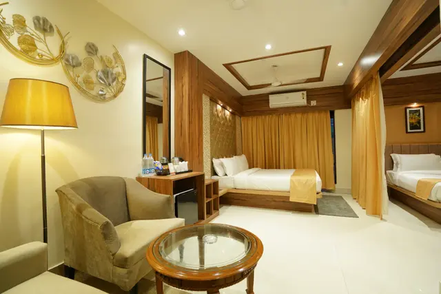 Suite Room bathroom